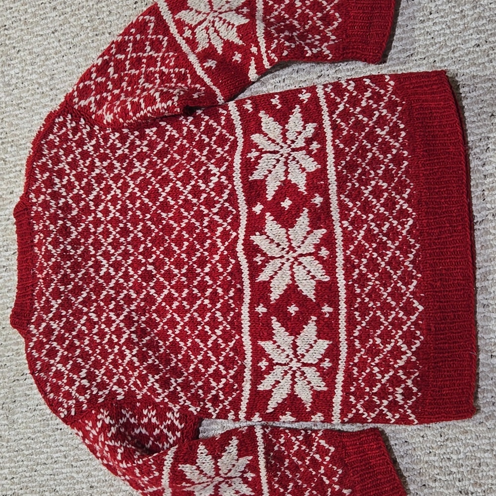 VINTAGE Red Snowflake Pattern Wool Sweater - Picture 11 of 13